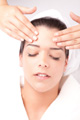 Massage de la tête pour une détente profonde